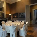 维尔赛特城堡酒店 Vierset-Barse