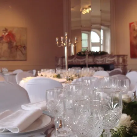 Chateau De Vierset-Barse