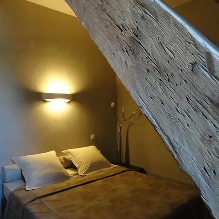 Chateau De 3*