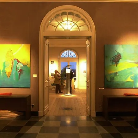 Chateau De Hotel Vierset-Barse