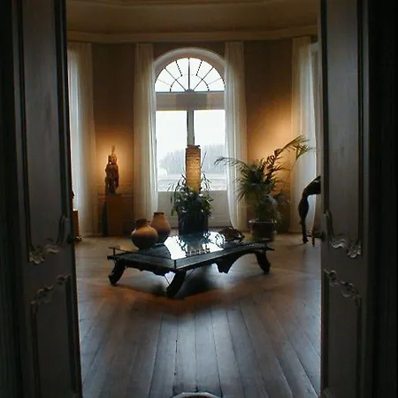Chateau De Ξενοδοχείο 3*