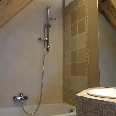 Chateau De Vierset-Barse